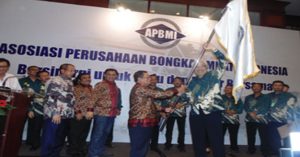 Ketua DPP APBMI Sodik Harjono bersama pengurus. (foto ist)