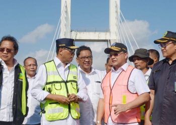 MENHUB MINTA PANGKALBALAM DIKEMBANGKAN JADI PELABUHAN INTERNASIONAL