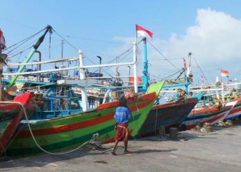 250 Kapal Tak Melaut Menunggu SIPI