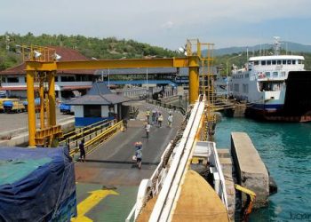 Gempa Lombok, Pelabuhan Kayangan Lumpuh