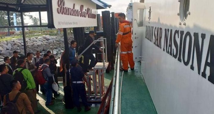 Kapal SB Putra Kandas, Penumpang Berhasil DIevakuasi