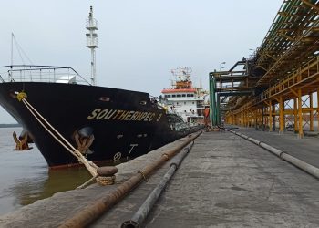 5.000 Ton BBM Dibongkar di Belawan