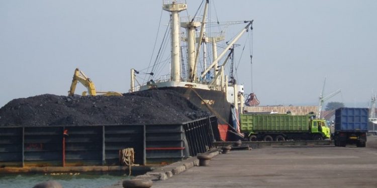 Kegiatan Batubara di Pelabuhan Cirebon, Kembali Diributkan