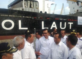 Menhub Minta Pelni-PT Semen Sinergi Maksimalkan Tol Laut