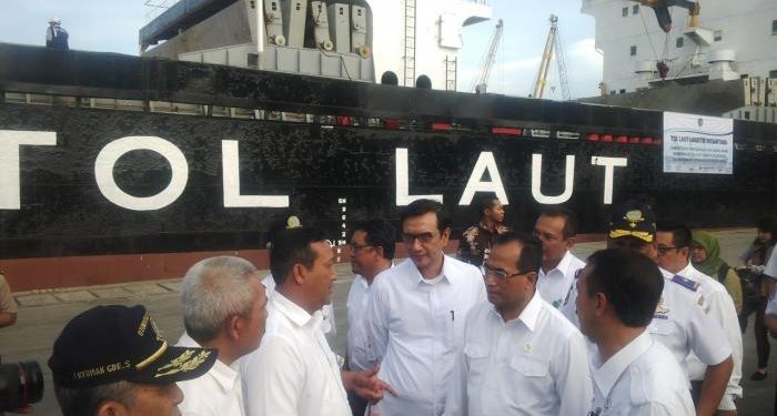 Menhub Minta Pelni-PT Semen Sinergi Maksimalkan Tol Laut