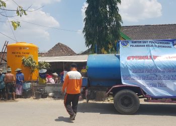 Hubla Bantu Air Bersih ke Warga Tuban