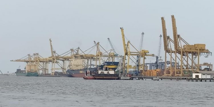 BICT Tangani 400 Ribu TEUs Lebih