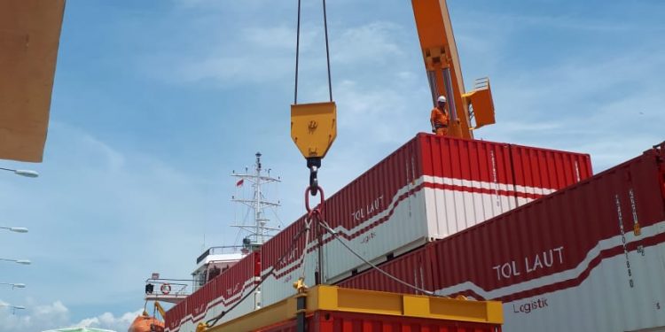 Tol Laut Memperlancar Distribusi Logistik Nasional