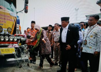 Ekspor Perdana Ikan & Komoditi Unggulan Bengkulu Lewat Pulau Baai