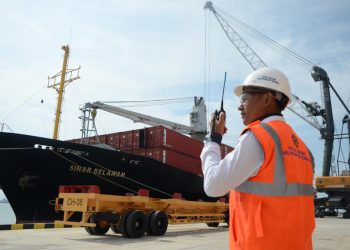 Uji Coba Pengoperasian Multipurpose Terminal Kuala Tanjung Kapalkan 50 Box