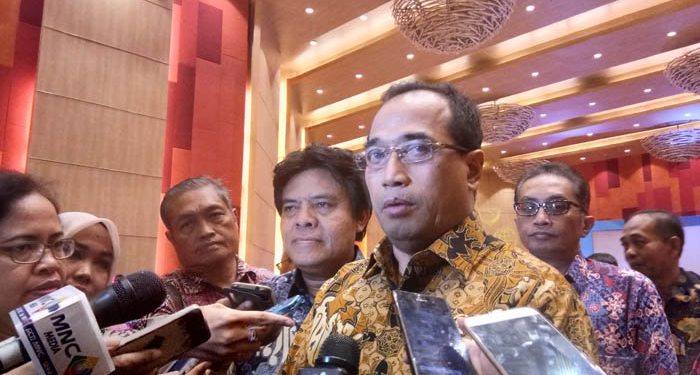 Menhub Tawari Investor Asing Tanam Modal Kembangkan Priok & Kuala Tanjung
