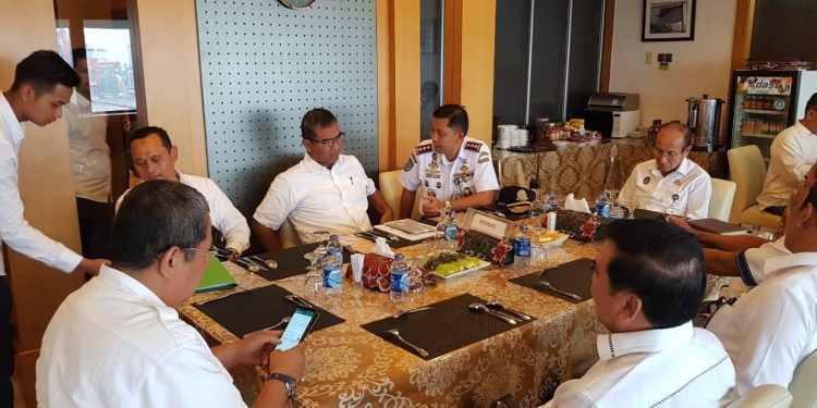 Menhub Kunjungi Priok, Targetkan Volume Barang Meningkat 20%