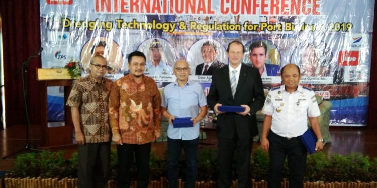 STIAMAK-IHC Belanda Gelar Seminar Dredging