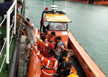 Pelayaran yang Lewati Selat Sunda agar Waspadai Erupsi Anak Krakatau