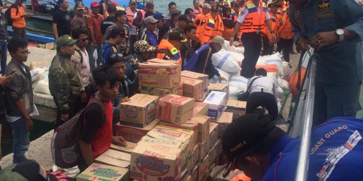 Bantuan Kemanusiaan Hubla ke Banten Diangkut Lewat Laut
