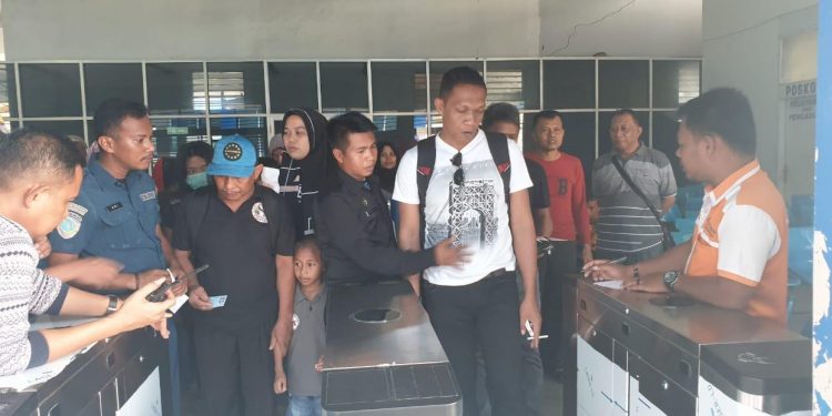 Pelabuhan Bau-bau Perketat Pemeriksaan Penumpang