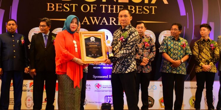 IPC Palembang Raih ‘The Best Indonesia Port Company’