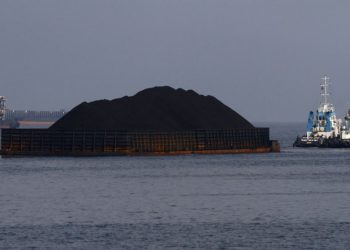 Agus Purnomo Menghimbau Pelayaran di Selat Sunda agar Waspada