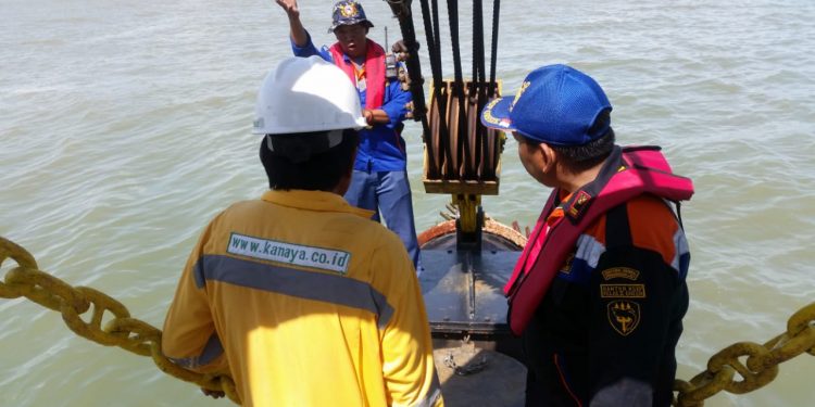 KSOP Gresik Amankan 2 Kapal Lakukan Pengerukan Ilegal