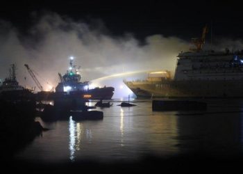Kapal Awu Milik Pelni Terbakar di Semarang