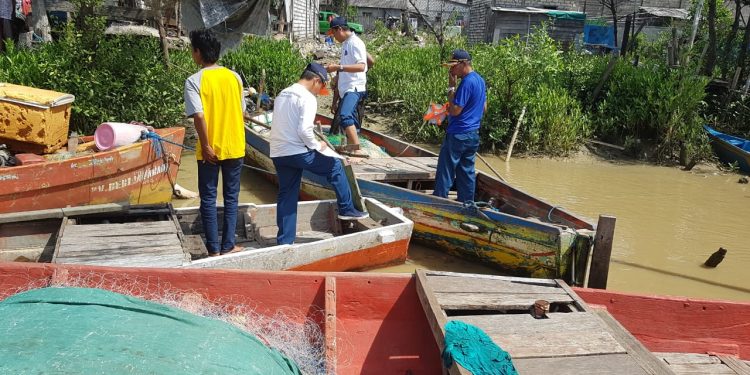 430 Pas Kecil Diserahkan ke Nelayan Gresik