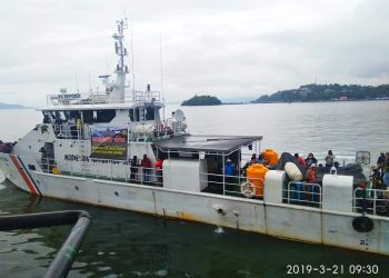 Kapal Sandar, Bantuan untuk Sentani Diserbu