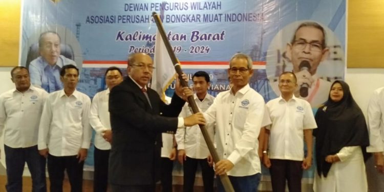 HM Fuadi Lantik Pengurus APBMI Kalbar
