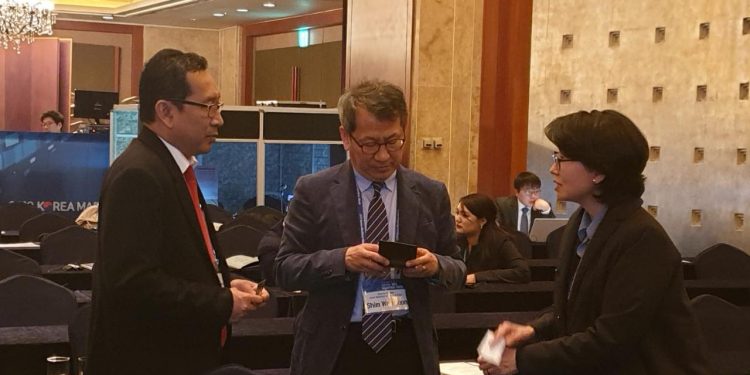 Korea Maritime Week Bahas Sampah Plastik