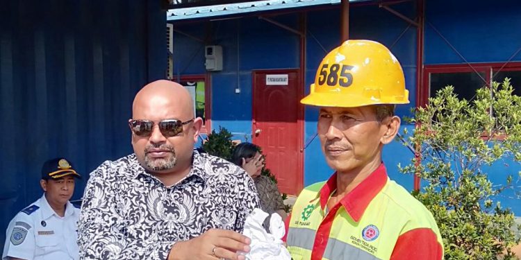 MCT Bagi-bagi Sembako kepada 1.000 Sopir