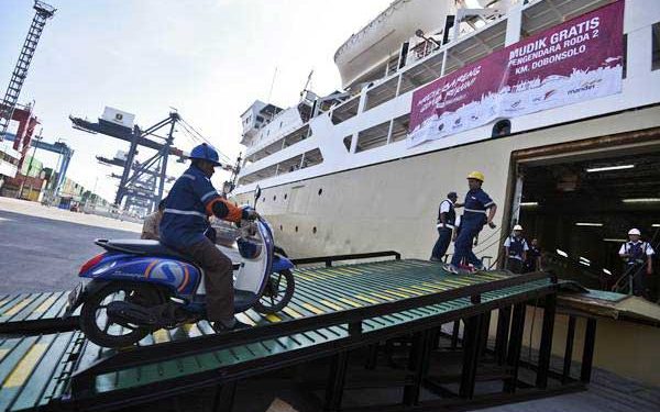 BUMN Borong Tiket Pelni untuk Mudik Gratis