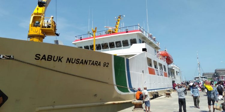 Tiga Kapal Perintis Layani Pemudik di Kalianget