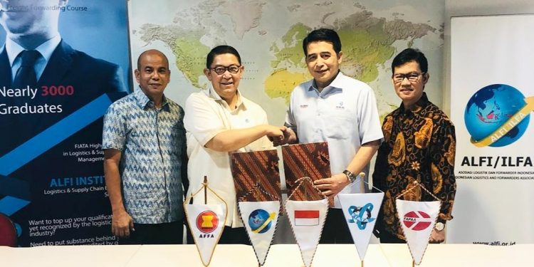 ALFI-Peruri MoU Kembangkan Sistem Label Online