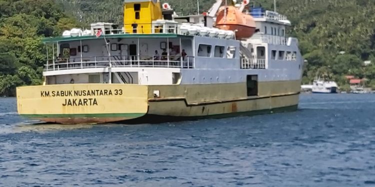 Kemenhub Serahkan Beberapa Kapal Tol Laut untuk Indonesia Timur