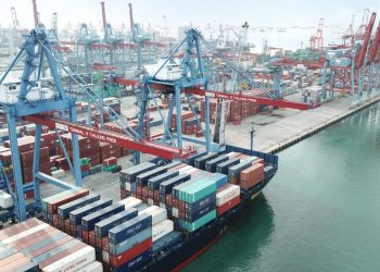 Melongok Hub Port Global di Indonesia