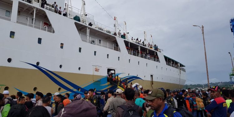 Pasca Aksi Massa, Pelabuhan di Papua Normal