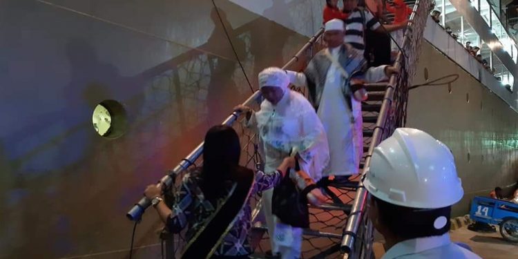 Bau-bau Sambut Kepulangan 171 Jemaah Haji