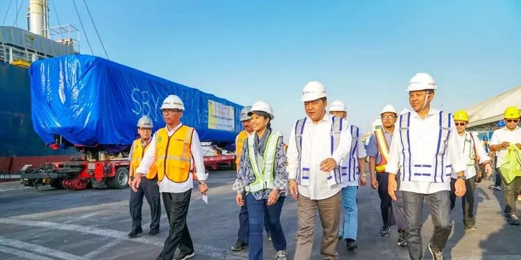 INKA Sudah Ekspor 98 Gerbong Lewat Perak