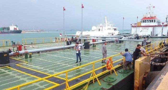 Sedang Kencing, Kapal Tanker Disergap Bakamla