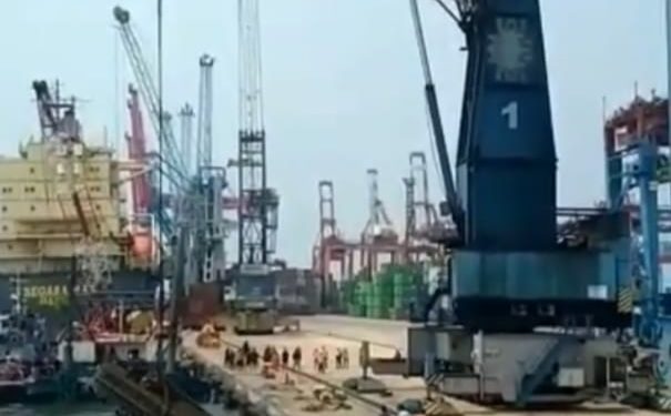 Syahbandar: Kapal Tenggelam di Dermaga 210 Priok Ilegal