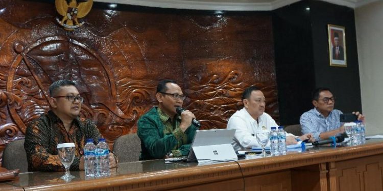Gandeng Gojek untuk Tingkatkan Layanan Tol Laut