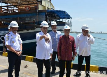 Benoa Dikembangkan, Menhub Oke Saja