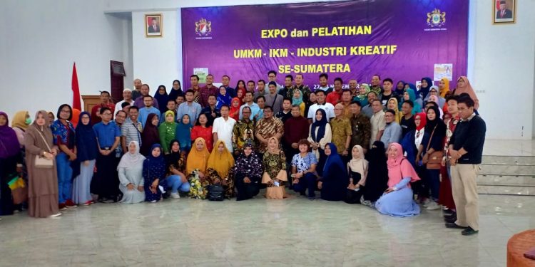 Ratusan Pengusaha UKM Ikuti Pelatihan Kadinsu