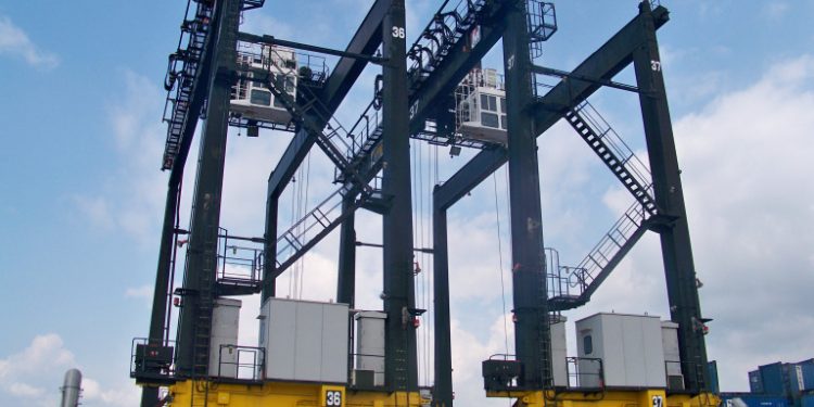 Wujudkan Hub Port Bitung, CY TPB Dioperasikan