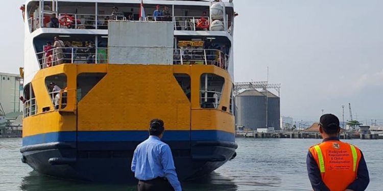 Tujuh Kapal dengan 6 Trayek Layani dari Tanjung Emas