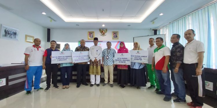 Pelindo I Dumai Salurkan Bantuan Rp 235 Juta