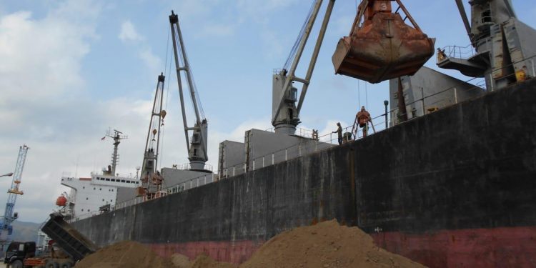 Rencana Capai 300 Ribu Ton, Ekspor Tanah Pozzolan Lewat Malahayati