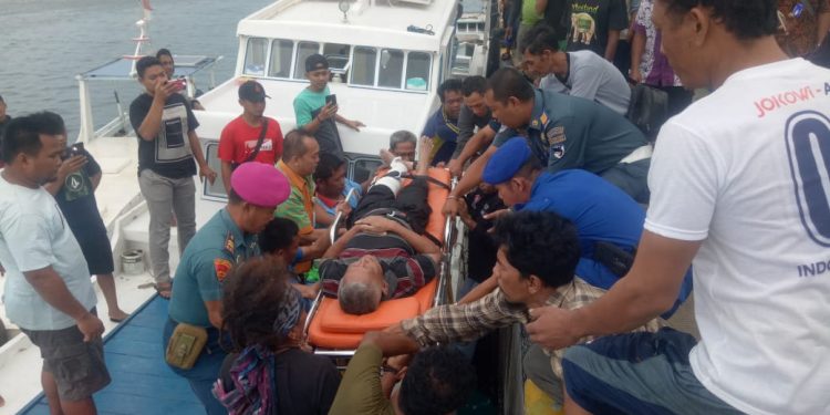 KM Ceria Tenggelam, 14 Orang Berhasil Dievakuasi