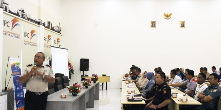 Sosialisasi Pencegahan Virus Corona di Pelabuhan Palembang