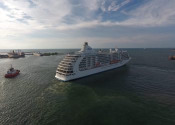 Sebelum ke Singapura, MV Seven Sandari Tanjung Emas
