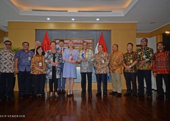 Menhub Bertemu Menteri Infrastruktur Belanda Bahas Peluang Kerjasama Transportasi